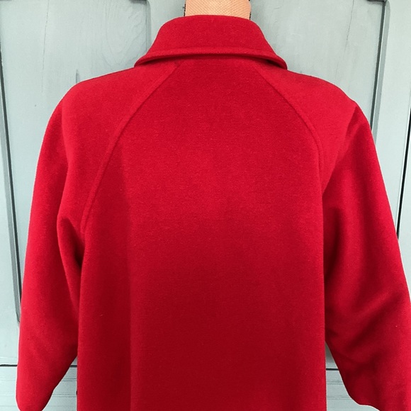 Brooks Brothers Red Wool Coat. Quilted lining. Made in Italy. See measurements - Picture 7 of 13